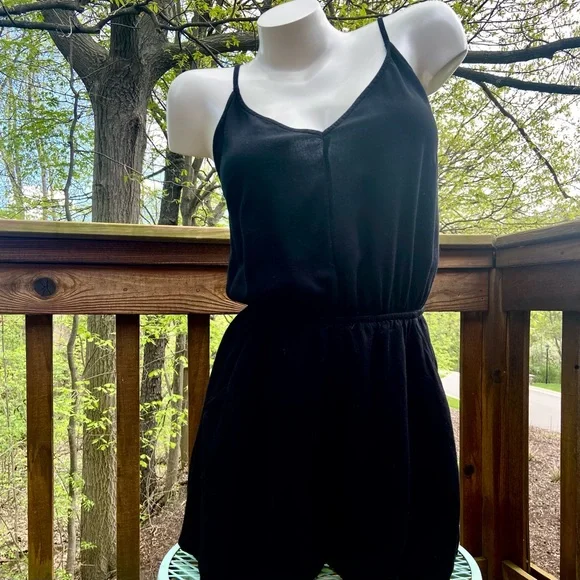 H&M Black Romper w/Pockets - Picture 5 of 8